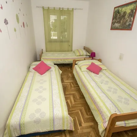 Ana 3 * Vinkuran