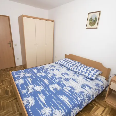 Apartment Ana 3 Vinkuran